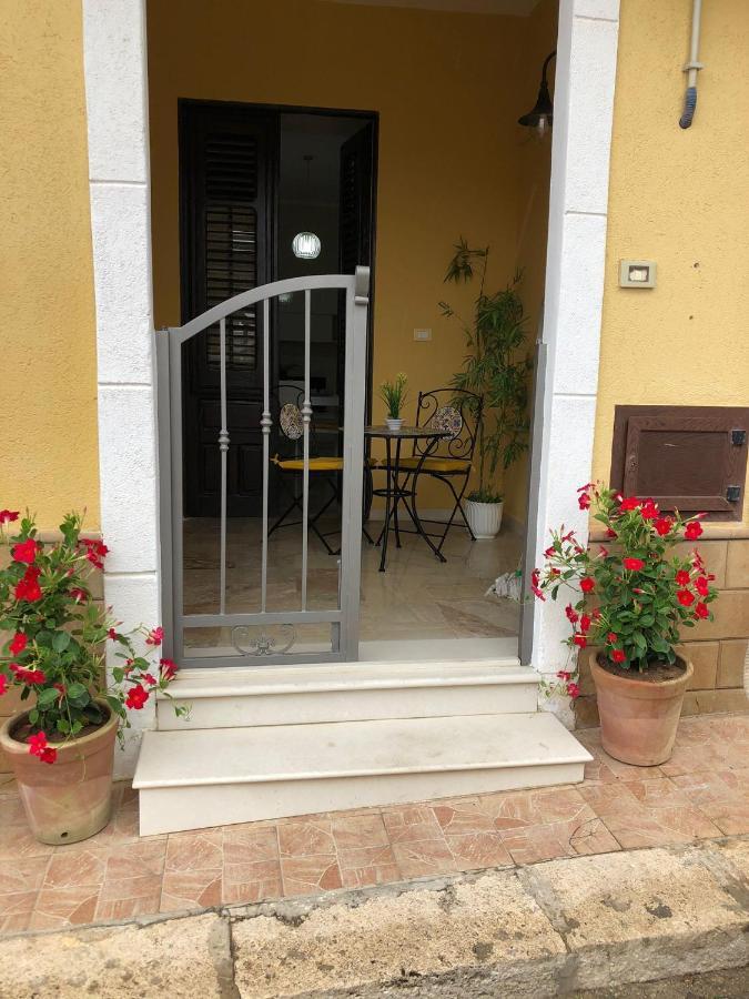 Casa Vacanze Makari Trappeto  Exterior photo